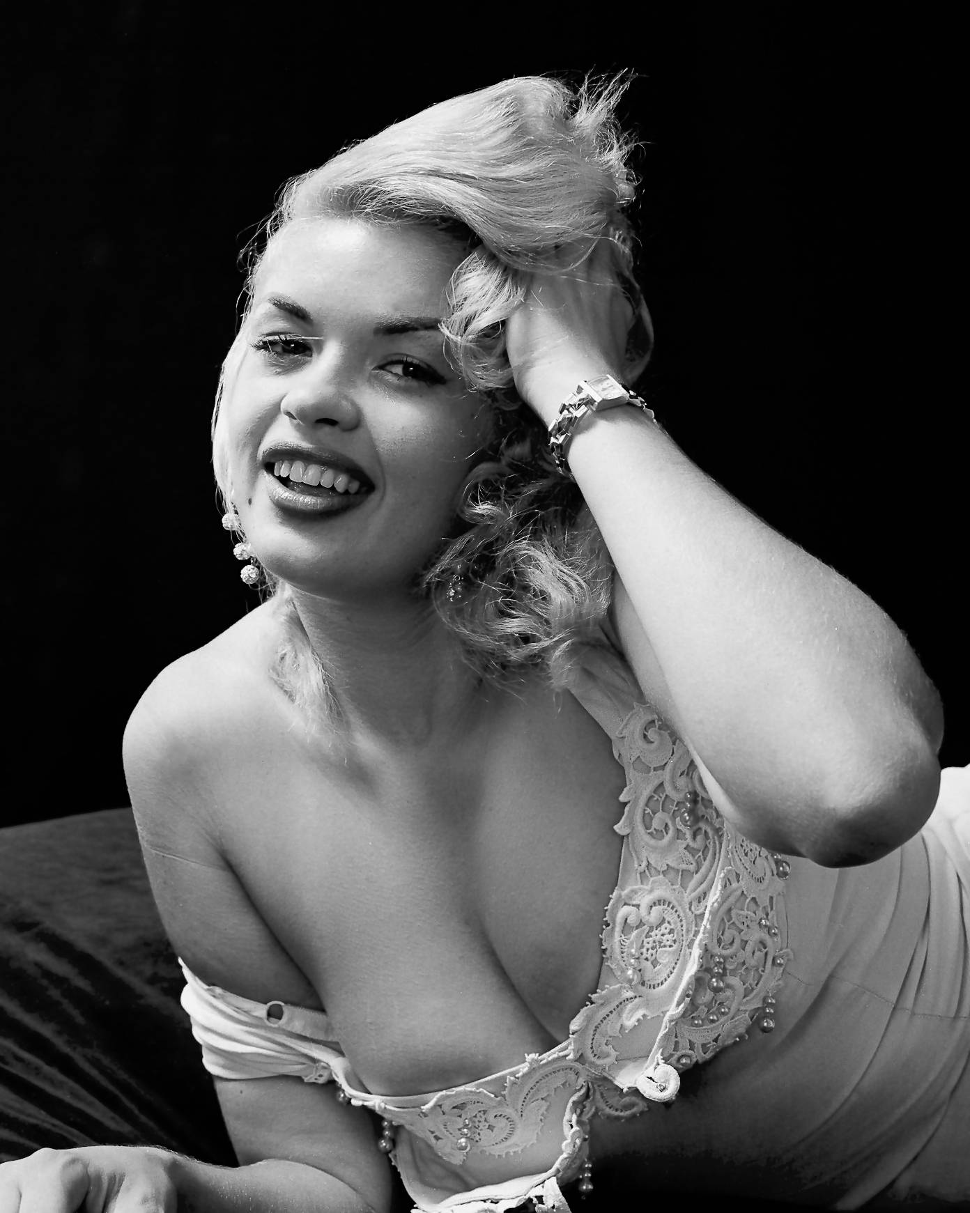 1960GENT
THE HOME OF CLASSIC AMERICAN PINUP EROTICA! Logo